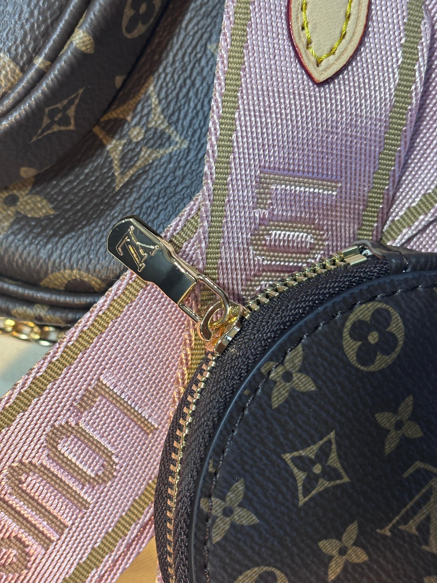 Louis Vuitton - Cross Body Bag & Coin Purse