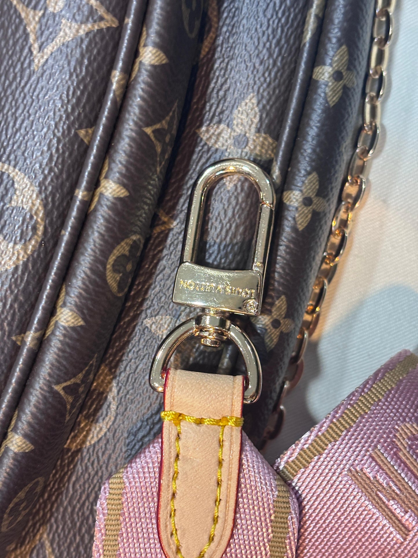 Louis Vuitton - Cross Body Bag & Coin Purse