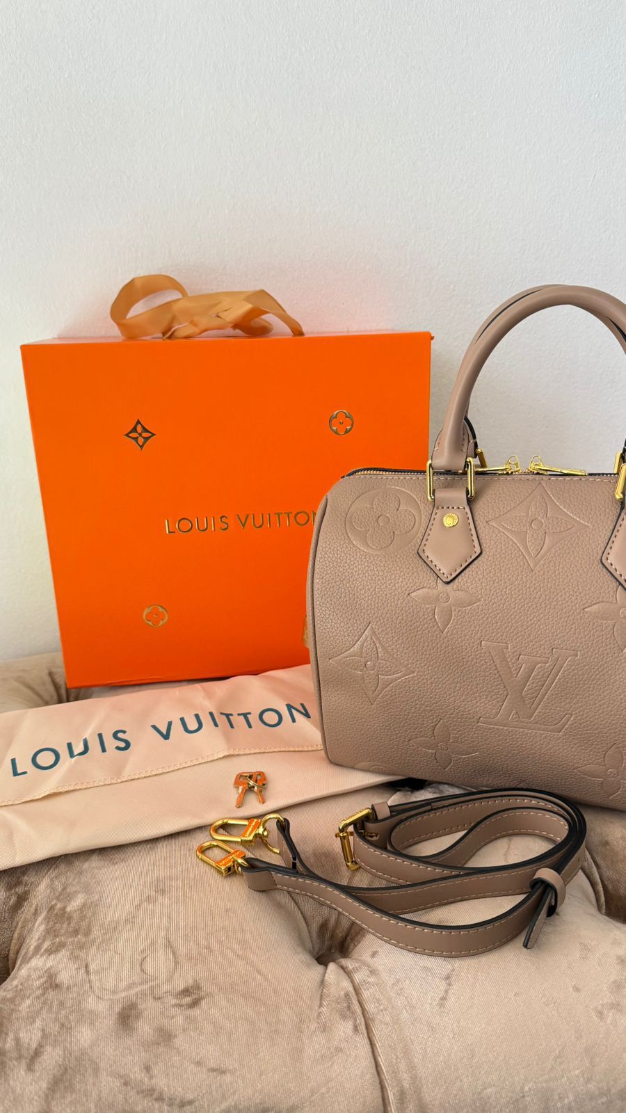 Louis Vuitton - Speedy Bandouliere