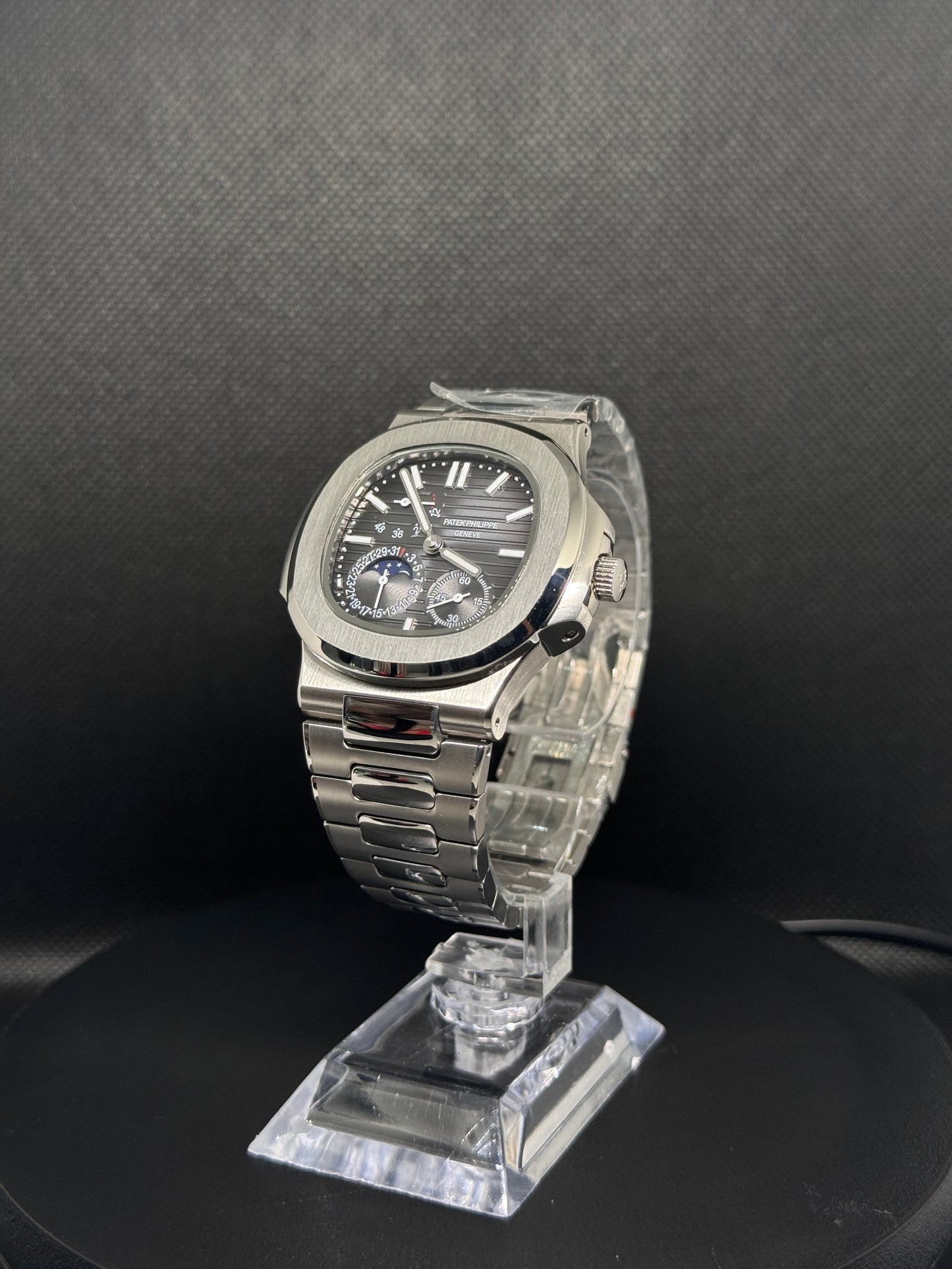 Patek Philippe Nautilus 5712/1A-001 Moon Phases Stainless Steel Black Dial