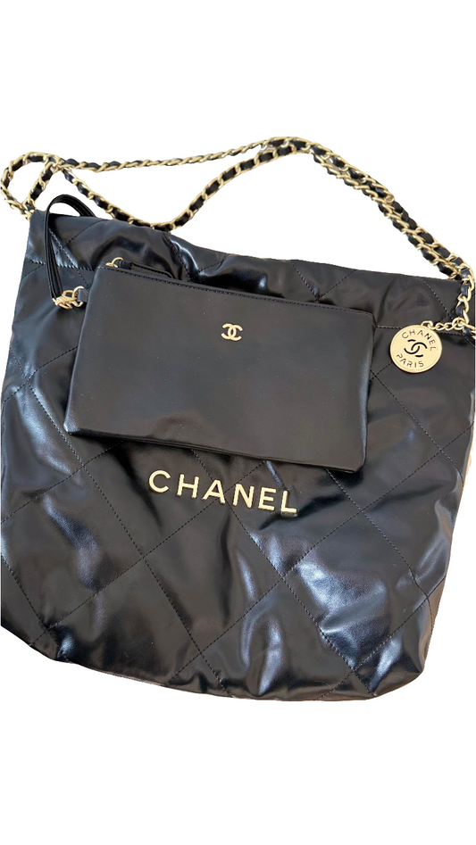 Chanel 22 HandBag